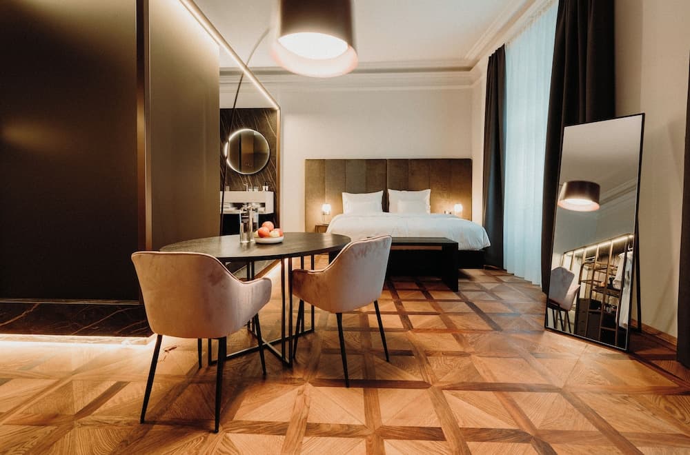 META SUITES historic city living