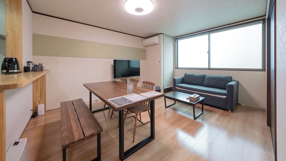 Takayama Stay Karatachi DX-B