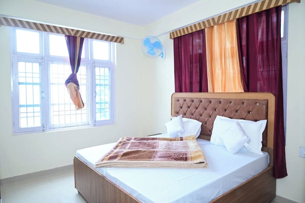 Goroomgo Krishna BNB Guest House Shimla