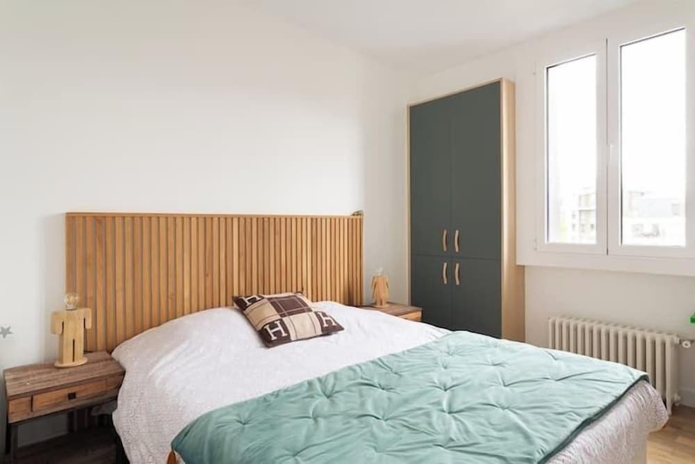 Paris Agnette Garden House