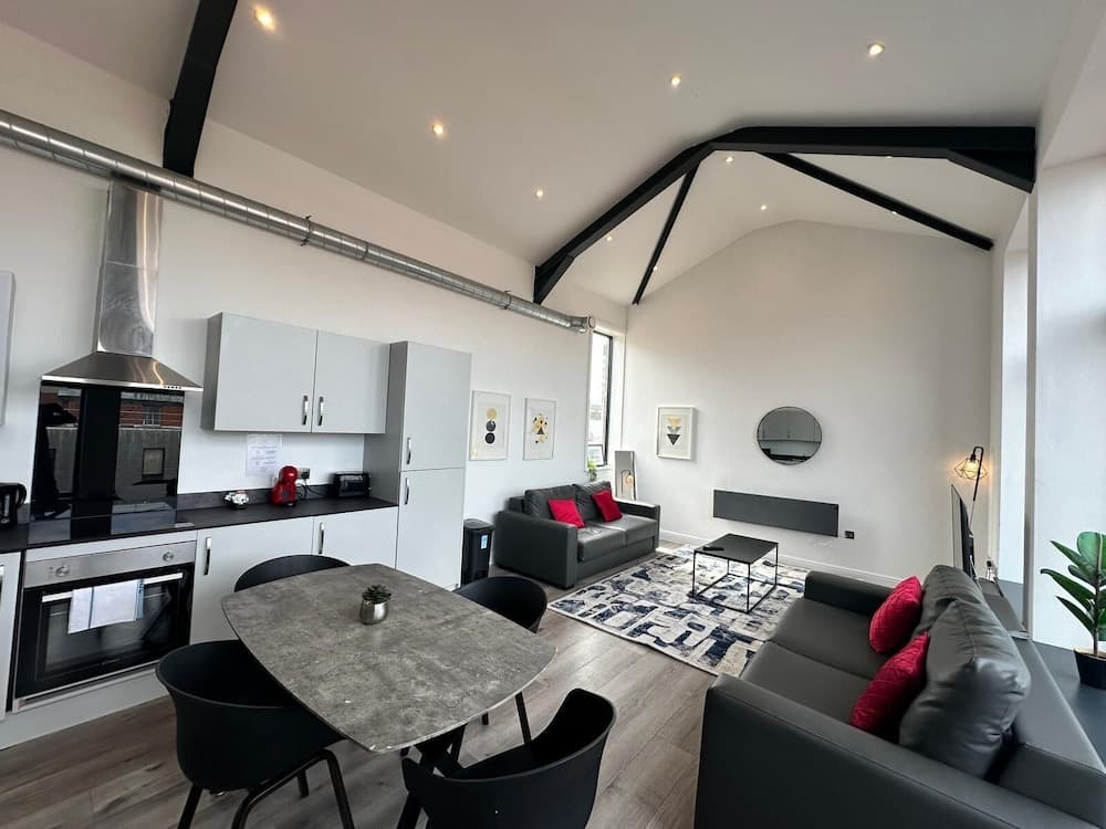 Dale Street Liverpool By Beehosting