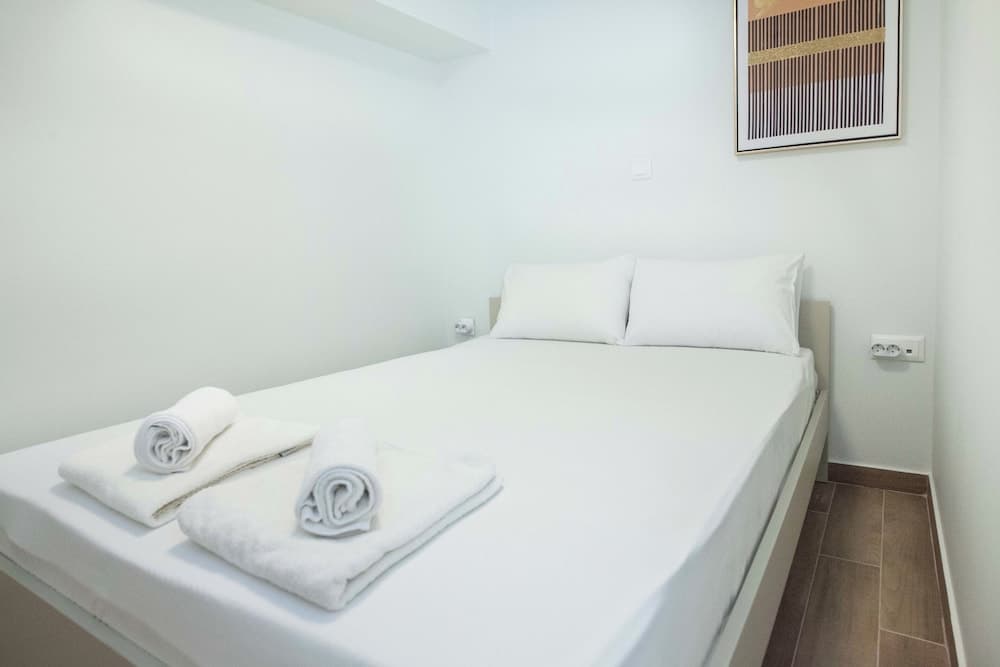 Cozy 1 Bd Basement Apt in Pagrati