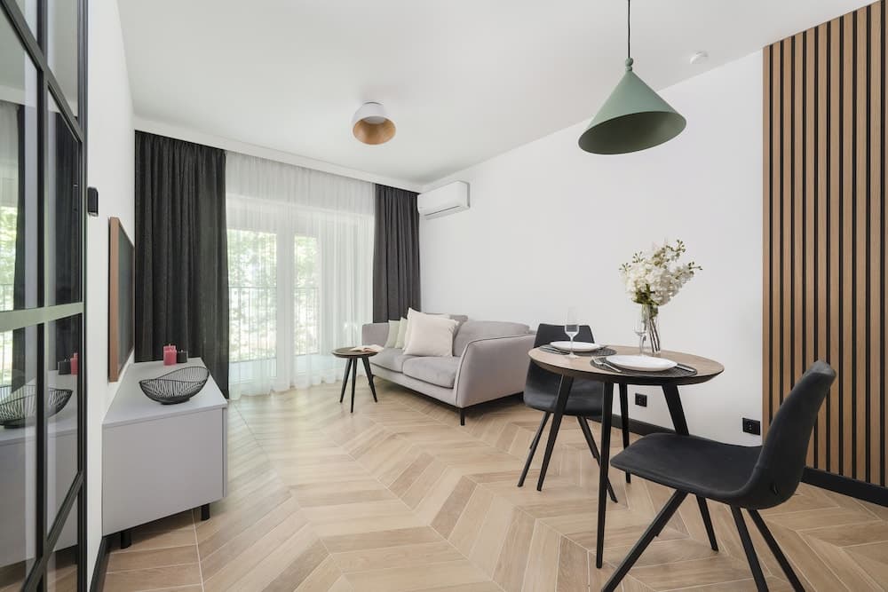 Apartment With AC by Renters Prestige