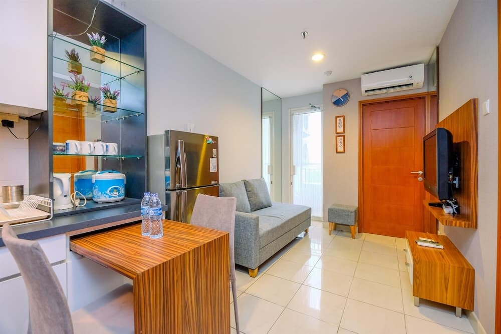 Good And Comfy 2Br Cinere Bellevue Suites Apartment