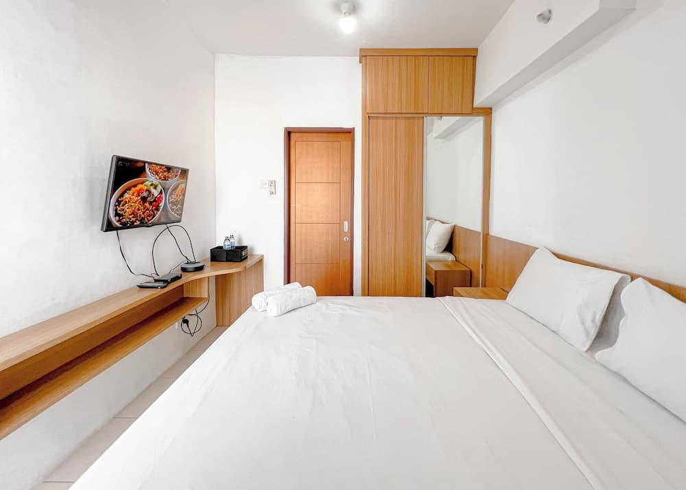 Simple And Relax Studio At Pavilion Permata Apartment