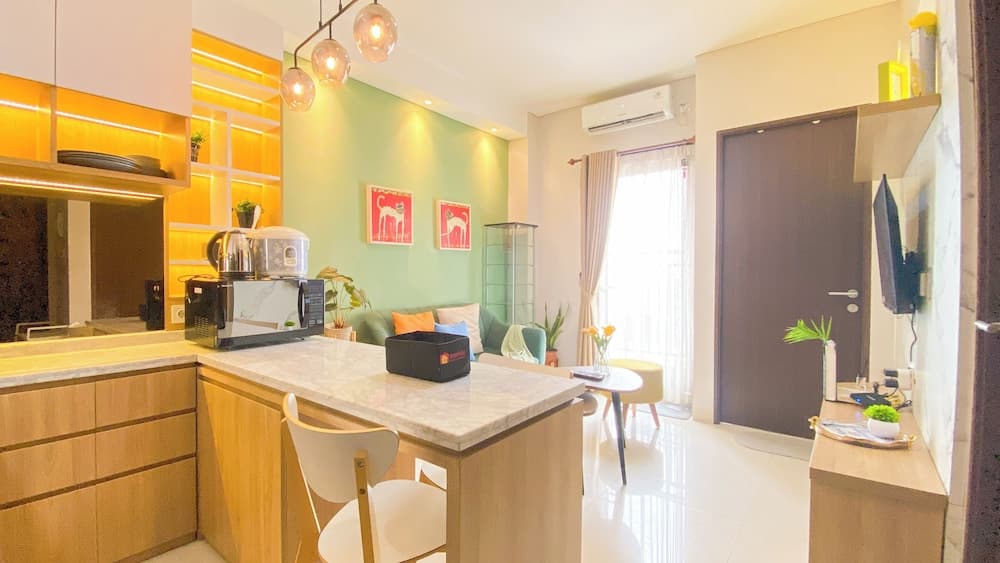 Homey And Good Place 2Br Transpark Bintaro Apartment