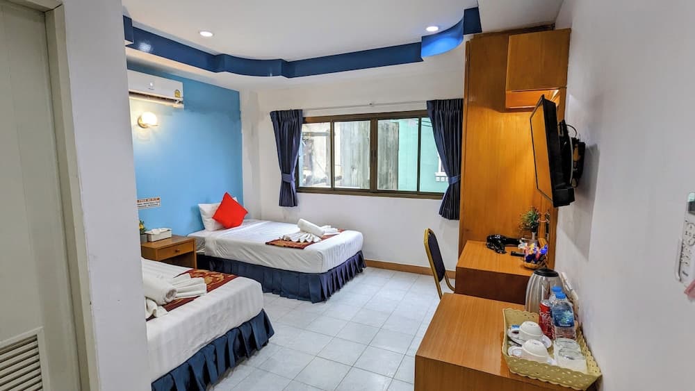 Heaven House Restro & Bar