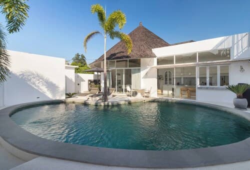 Luxurious Mediterranean Villa In Canggu Oasis