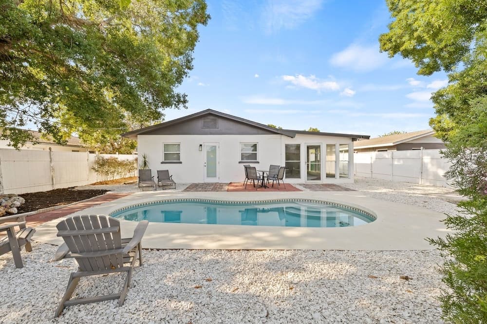 Sunny Palmetto Oasis: 4br Home With Private Pool 4 Bedroom Home by RedAwning