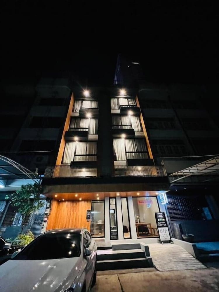 Woodstory Boutique Hotel