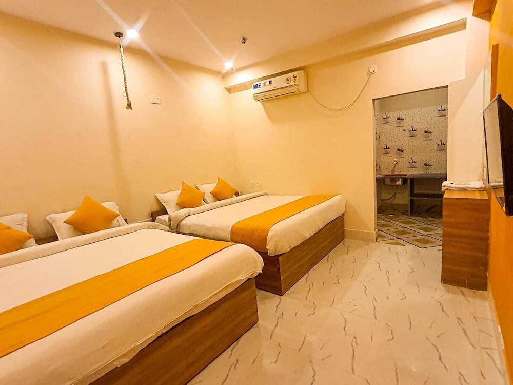 Blue Sapphire Hotel and Banquet