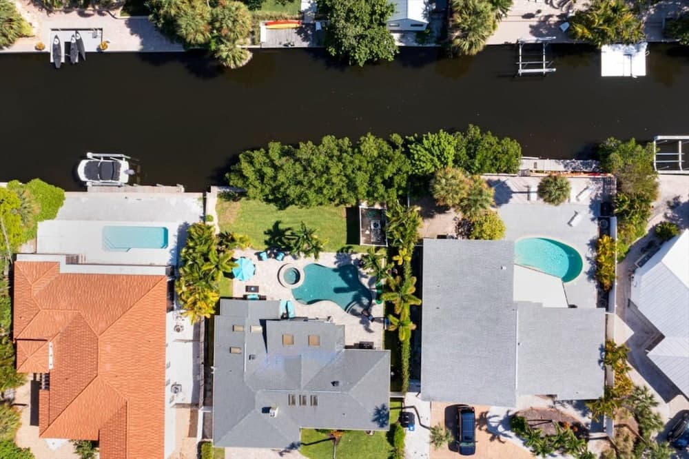 Luxe 3BR Siesta Key Home Pool