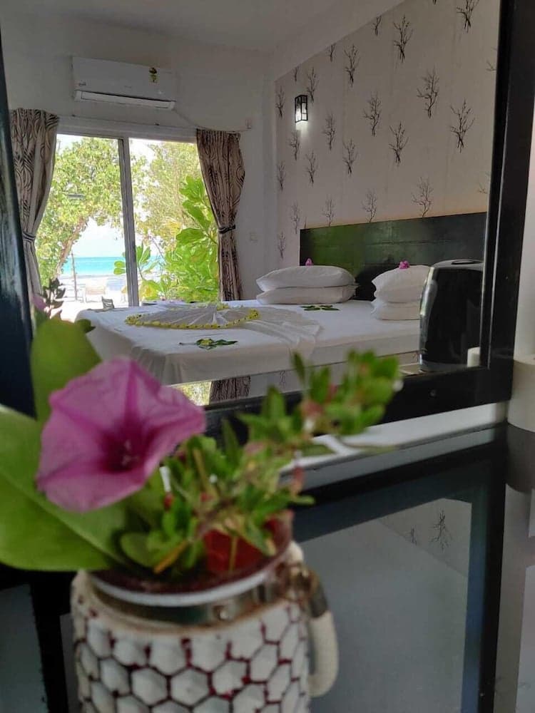 Crown Beach Villas  Bikini Beach