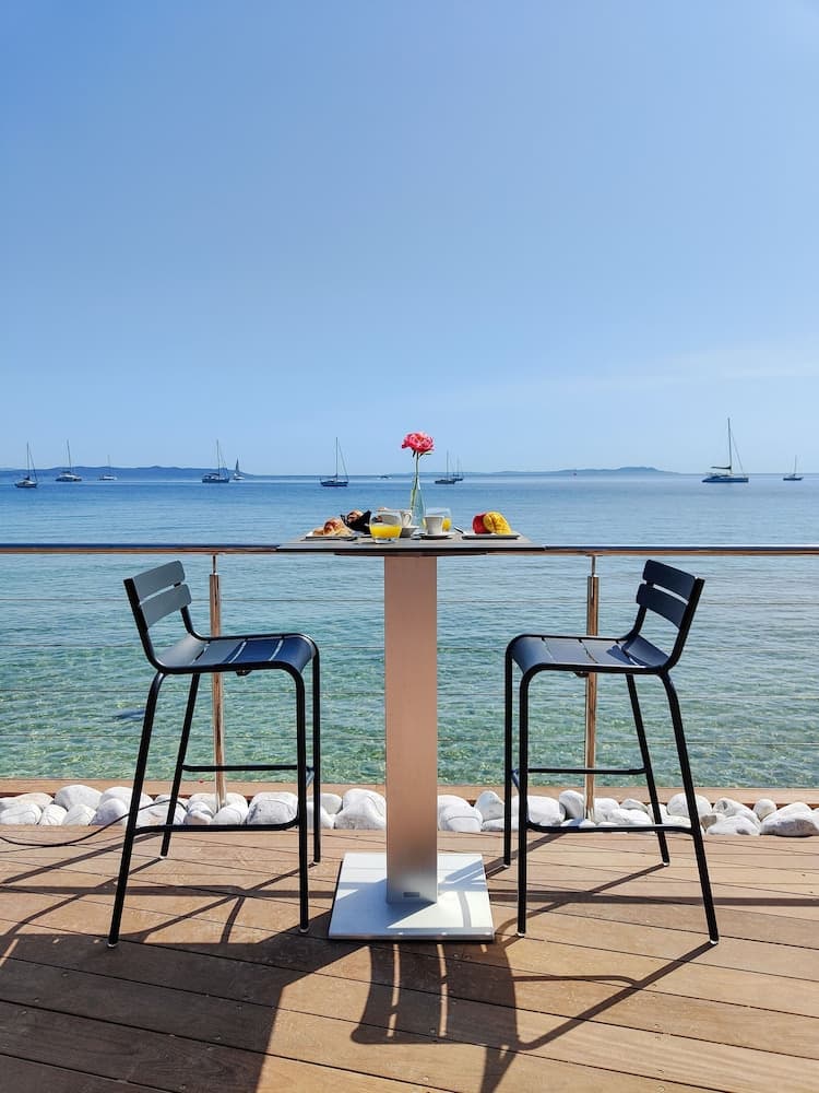 Bor Hôtel & Restaurant - Plage privée