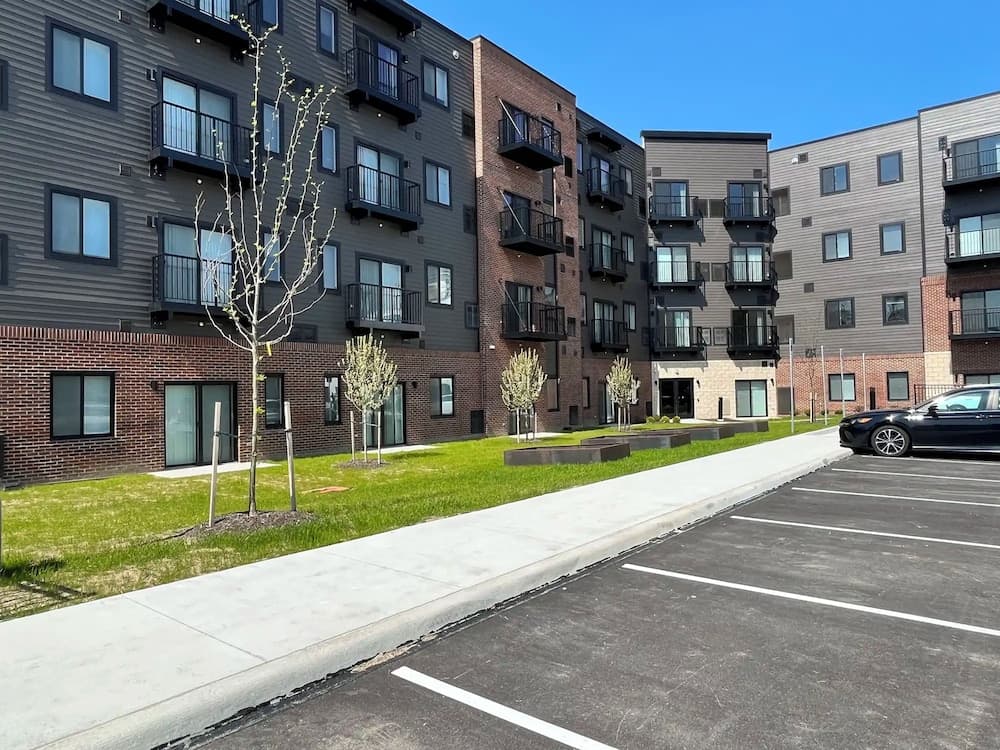 Barsala At The Monroe Apartments