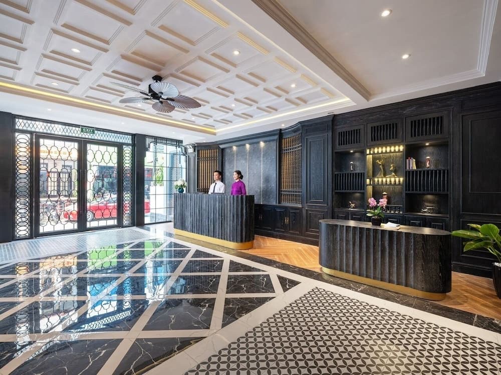 Serene Central hotel