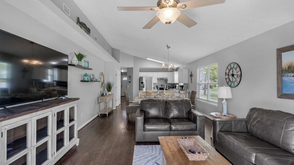 Spacious Home With Pools & Playground