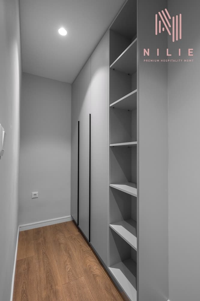 Arama Nilie Hospitality MGMT