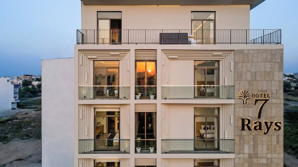 Konaklama yerinin ön cephesi