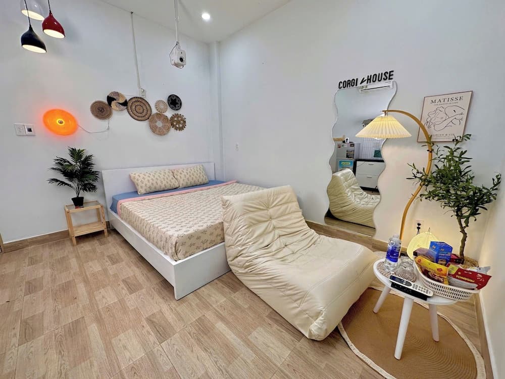 Corgi House Beachstay Da Nang