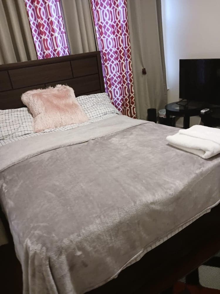 Fada Guest House Newark NJ  Airport EWR