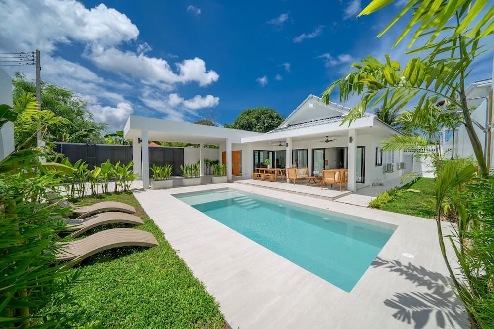 Bali Style 4BR Pool Villa Kaia in Rawai