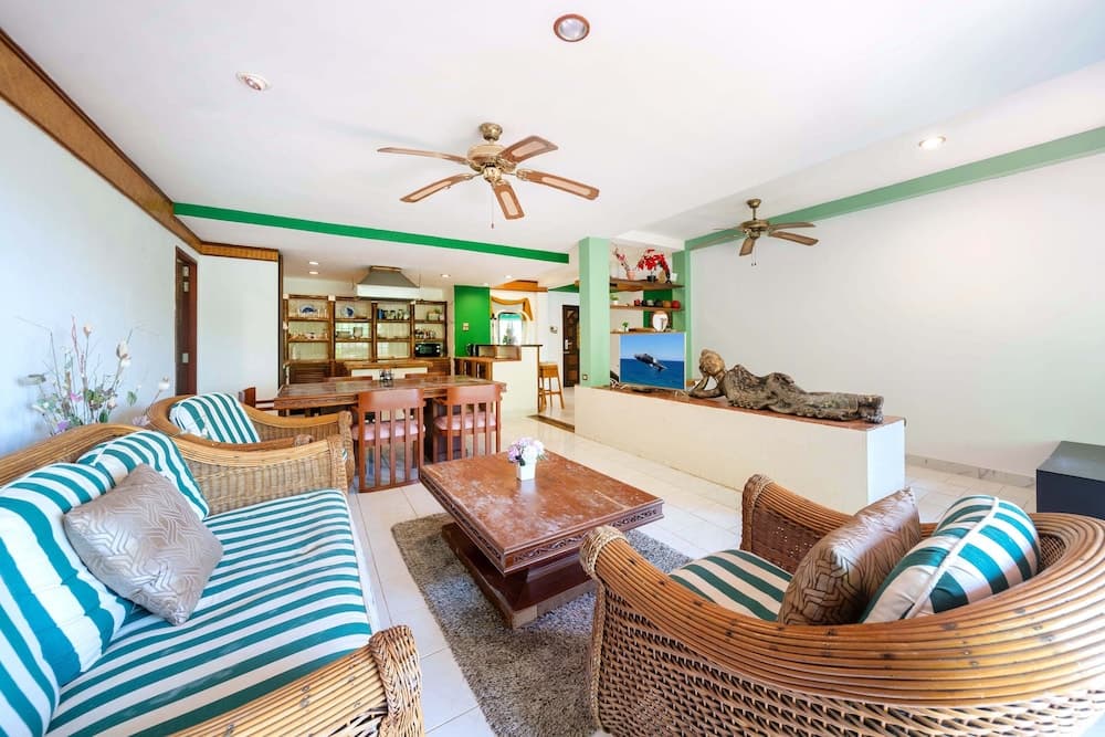 Bougainvillea 3BR Apartment 216 in Kata