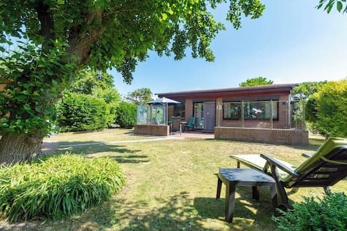 Bungalow at Garnekuul Park With Garden