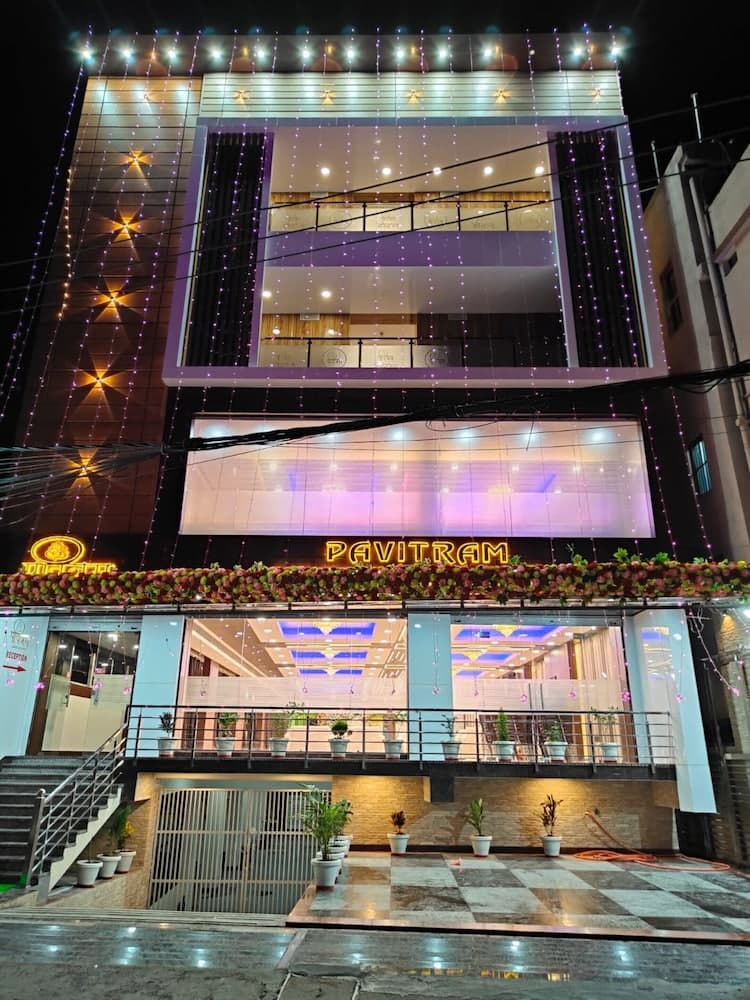 Konaklama yerinin ön cephesi