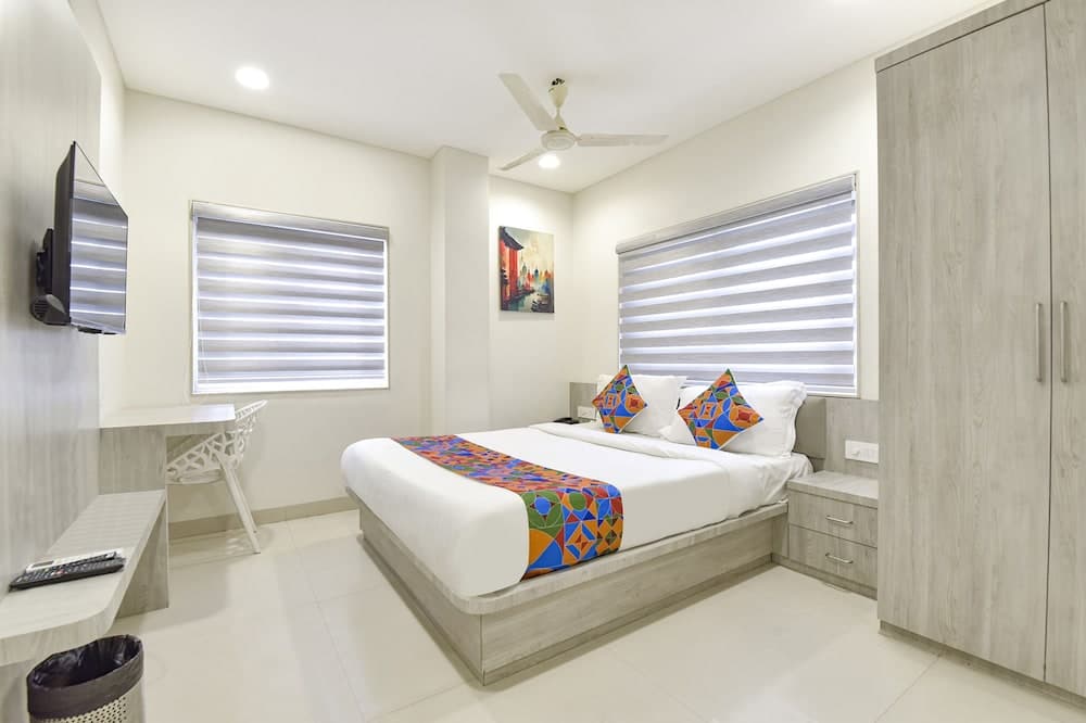 Fabhotel Rex