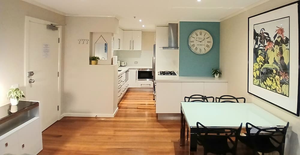 ReadySet Apartments at Southbank Condos