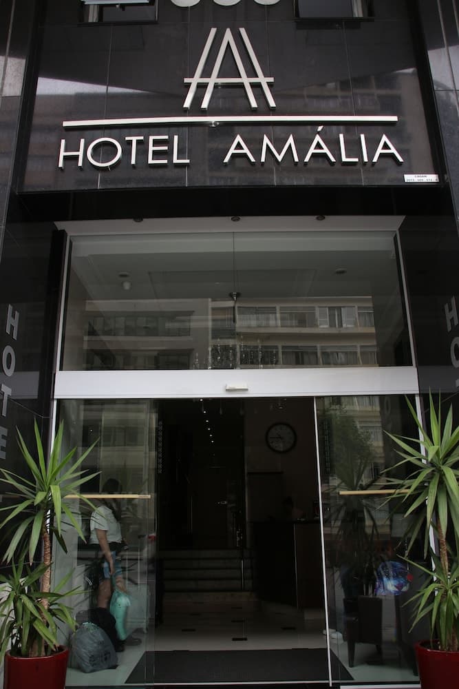 HOTEL AMALIA