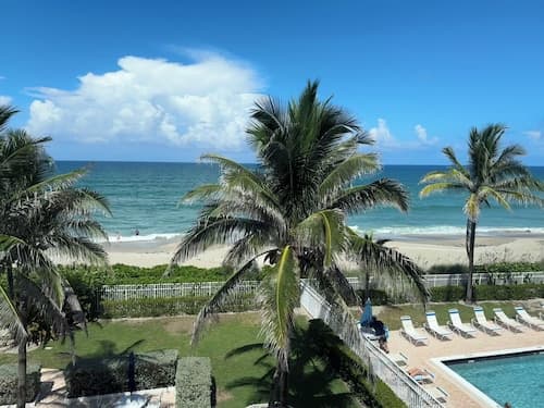402 On Hutchinson Island