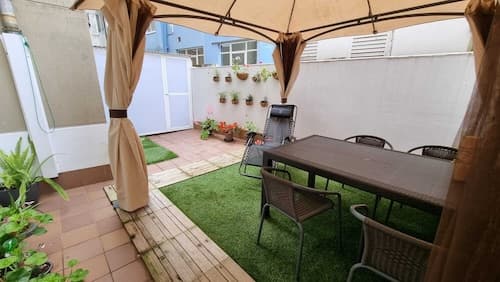 Apartment-sleeps6-parking-terrace