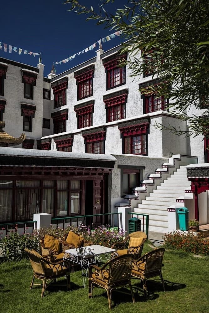 Konaklama yerinin ön cephesi