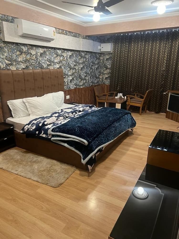 Hotel Golden Palm By Rattans By GRB