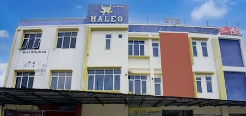 Hotel O Angkatan 45 Near Istana Gubernur Formerly Maleo Hotel