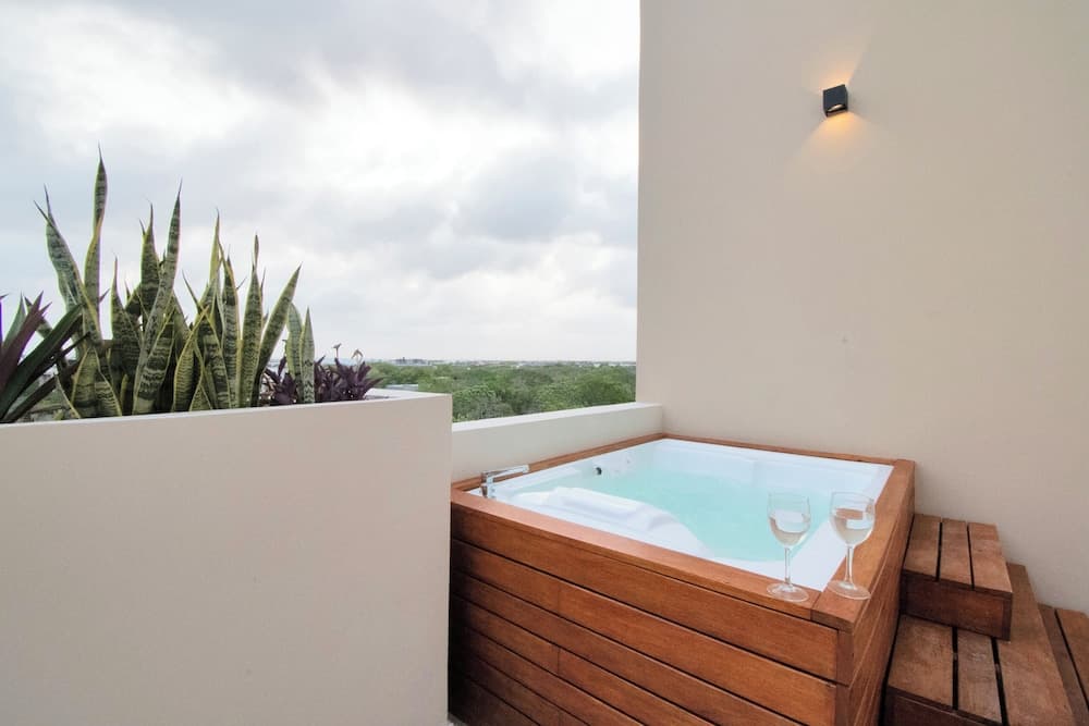 Giada Towers by The Spot Rentals