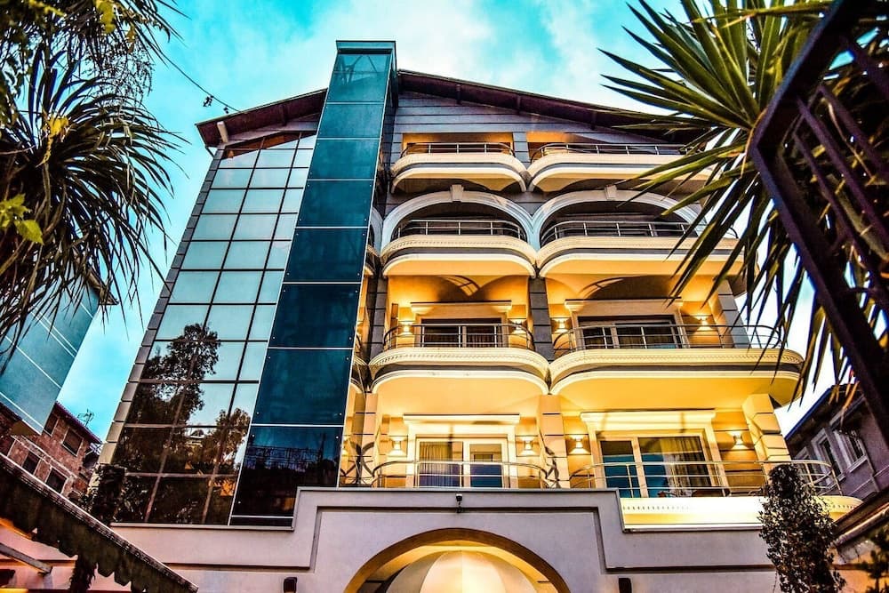 VH Broad Way Tirana Center Hotel