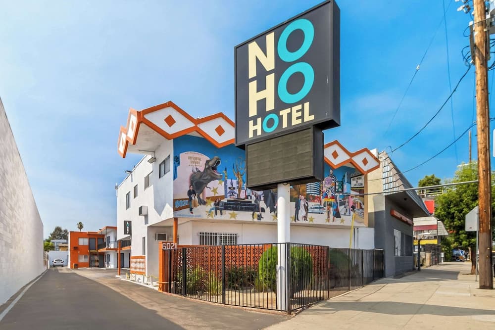 Rodeway Inn & Suites North Hollywood Burbank Airport - Universal Area