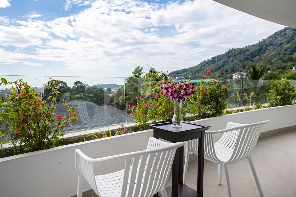 Kata Ocean View 2BR Apartment O910
