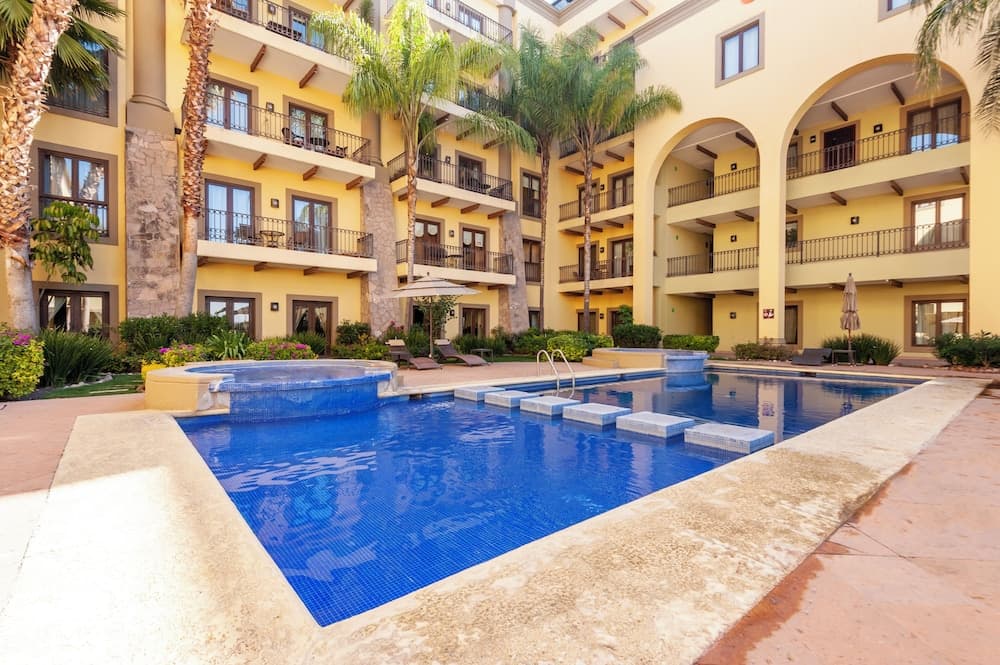 Caracol 37 Luxury Condo