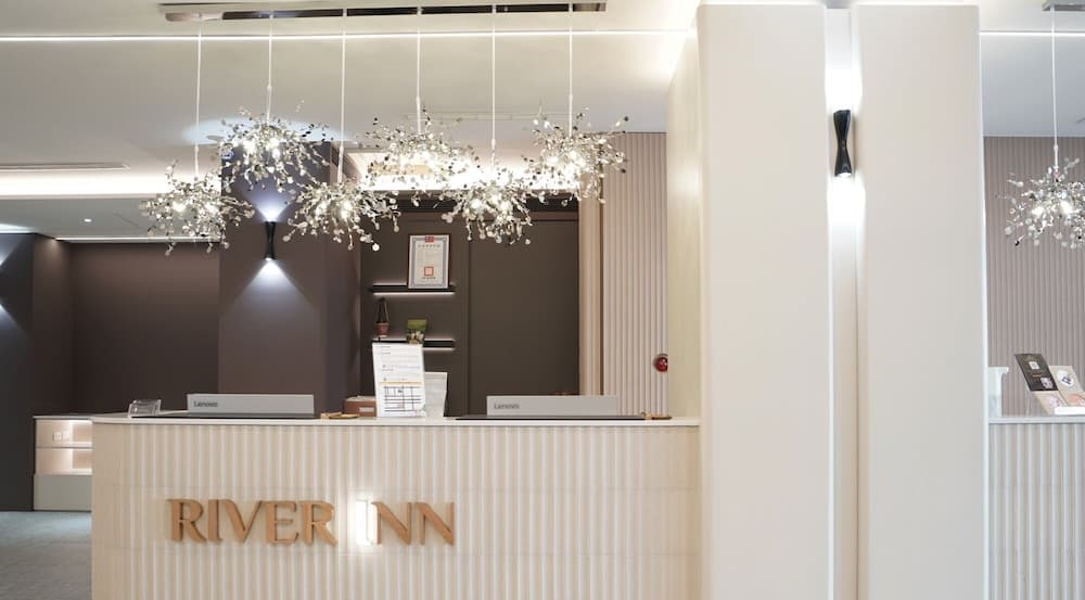 River inn Zili