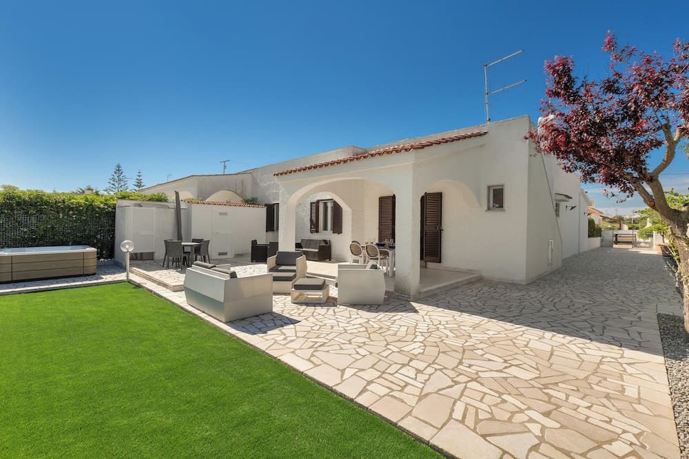3961 Casa Martina by Barbarhouse