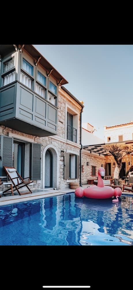 The Comelly Alaçatı