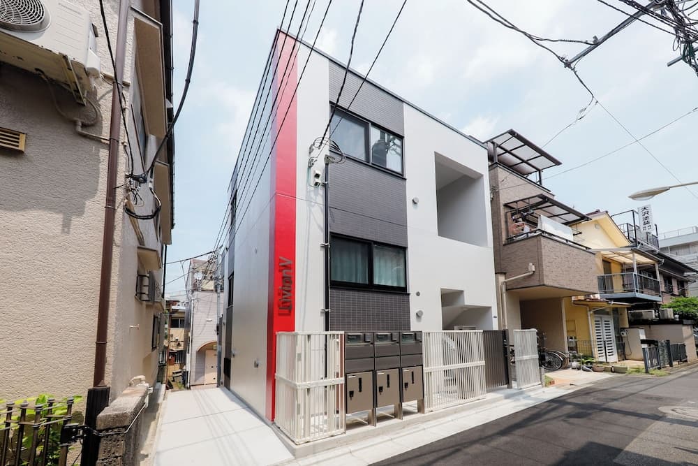 LIVION V Hatagaya