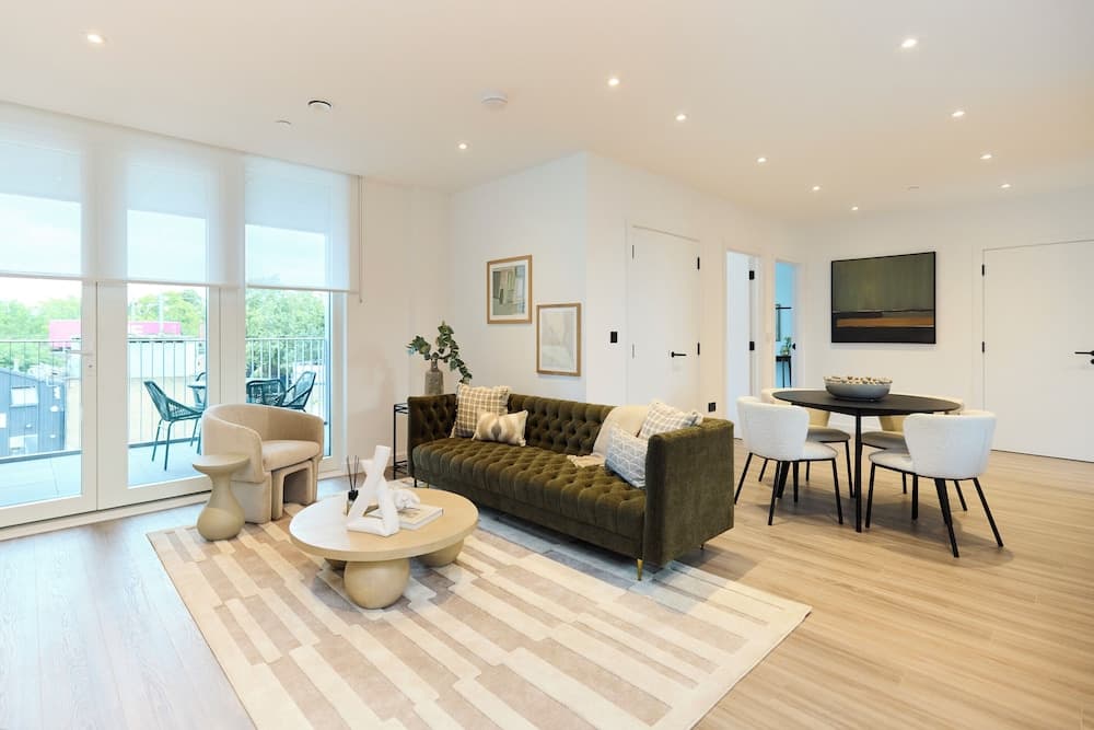 The Tottenham Retreat - Homely 2bdr Flat With Balcony