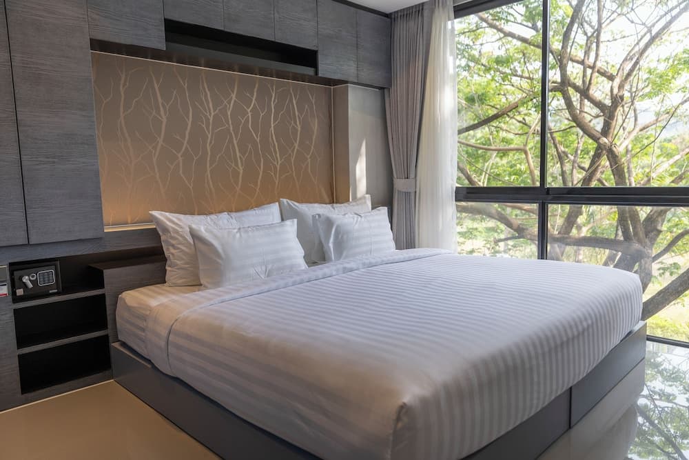 City Gate Kamala 5 Rated  P209 c33