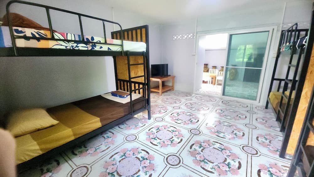 Natura Ravee Greenstay