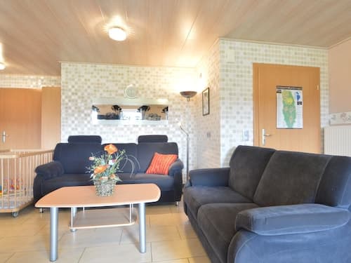 Comfy Holiday Home in Burg Reuland With Sauna, Terrace, BBQ